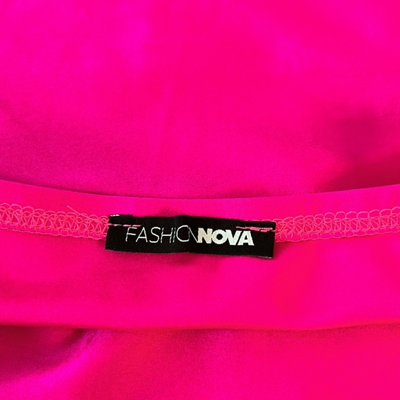 Fashion Nova bodycon dress - Picture 2 of 3